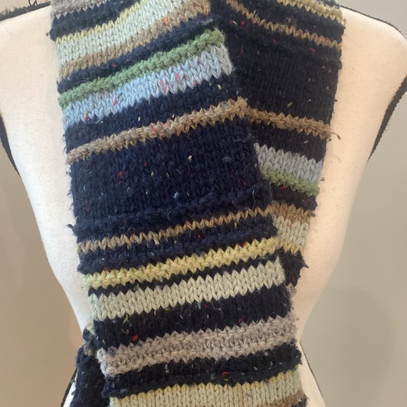 Vintage American Eagle scarf long cozy hand knit wool striped multi color navy - Picture 2 of 5